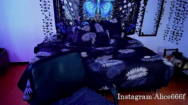 Private alice_666f on StripChat