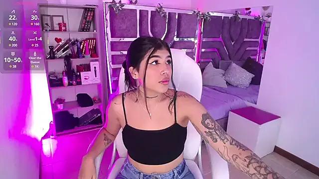 Freechat AliceWalker_11 on StripChat