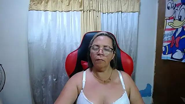 alina_maturehot on StripChat