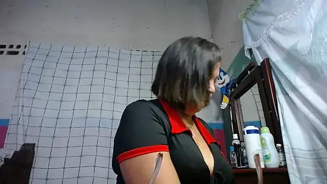 alina_maturehot on StripChat