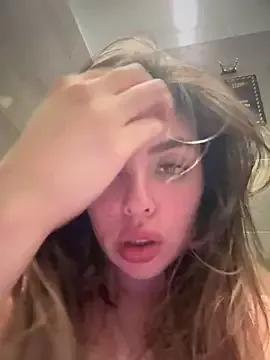 Freechat Alirawrz on StripChat