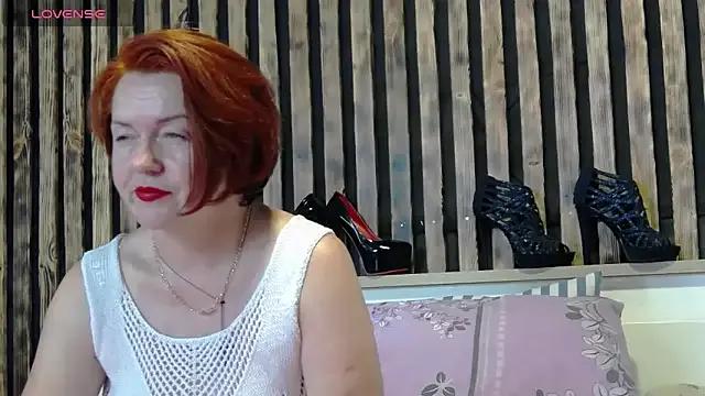 Alis_Lovi — on a toy