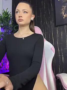 AlyseReuse on StripChat