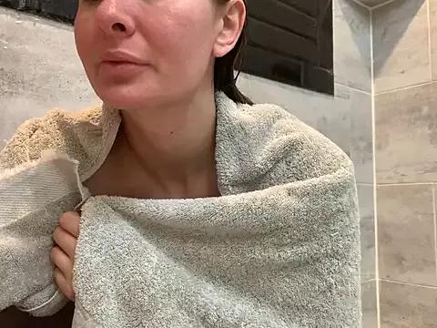 Alyssa_rhoades on StripChat