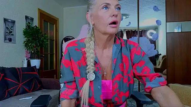 Freechat amelia_blondy on StripChat