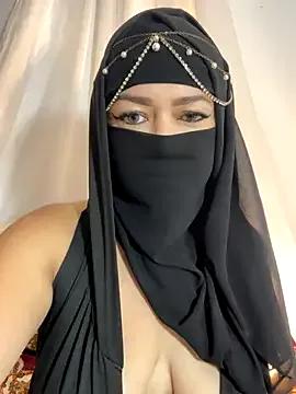 Amyraa_ on StripChat