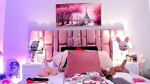 Anaa_Bellaa on StripChat