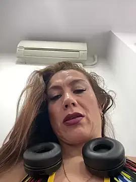 angelitasexy81 on StripChat