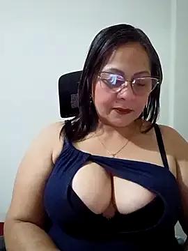 Angie_milf50 — Shows de tetas
