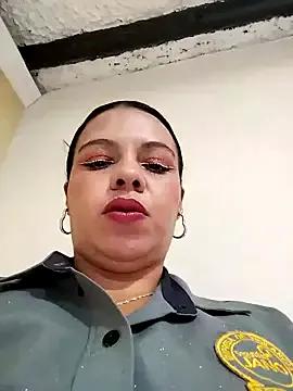 Ariana-07 on StripChat