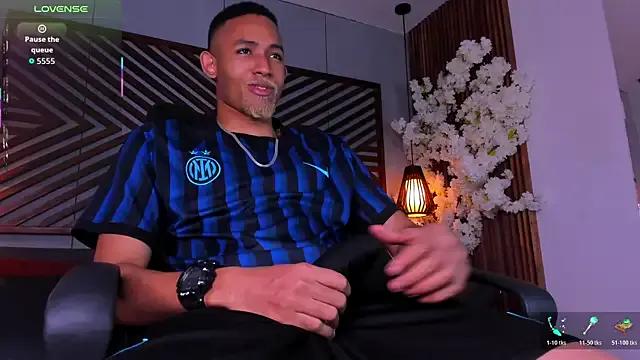 B_Wild — Flash cock