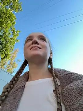 Freechat bambi_lu on StripChat