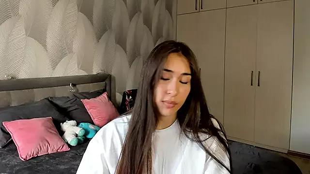 Freechat Bambiii_bby on StripChat