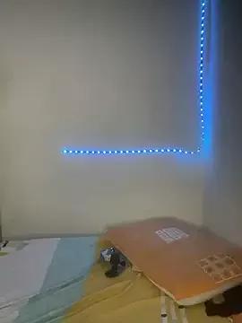 Freechat bigcrisblack on StripChat