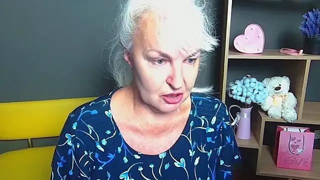 BlondyLeeBest on StripChat