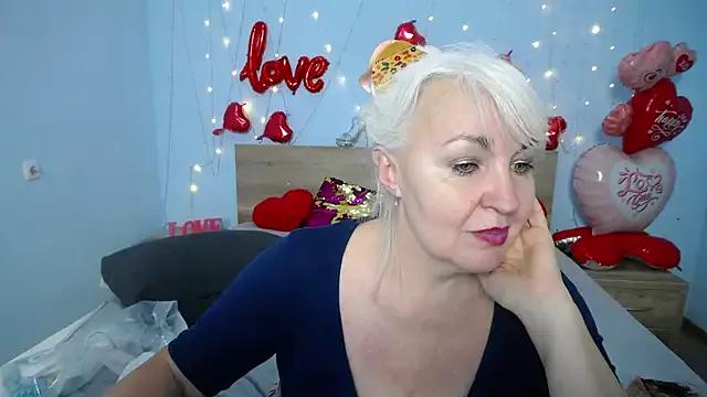 BlondyLeeBest on StripChat