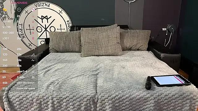 Freechat Bloody_Diamond on StripChat