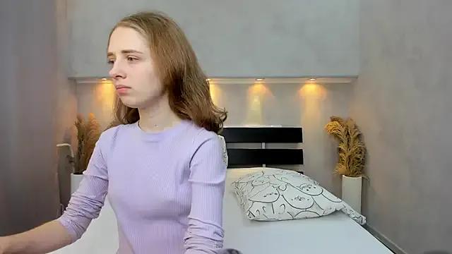 Camilla_Kelly on StripChat