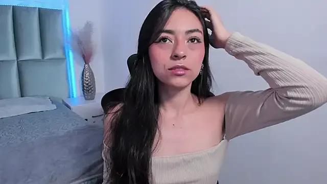 Freechat canelleGarces on StripChat