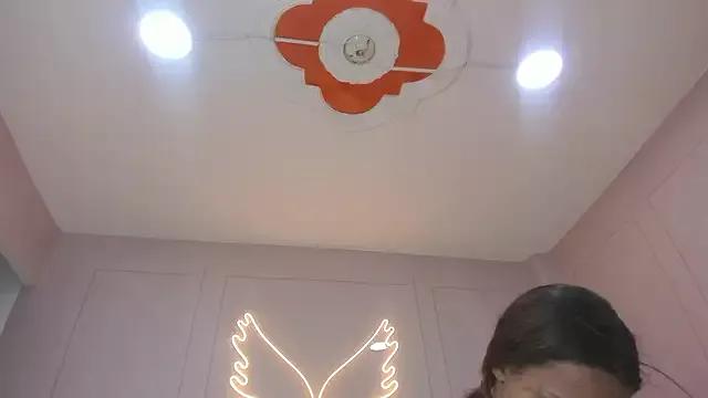 Carohorny4u on StripChat