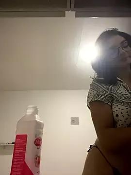 Cat2525 on StripChat