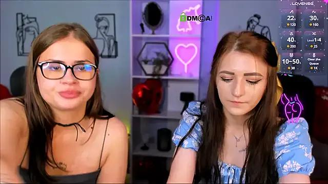 Group catherine_kitty on StripChat