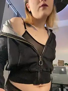 Cherry___Blossom — smack saliva on pussy and spread wide