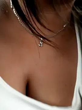 Freechat Cristal__04 on StripChat