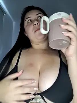 CurvyNoir — control lush x 5 min