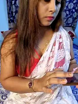 Cute-lusi on StripChat