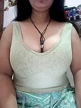 Freechat cute-mahek on StripChat