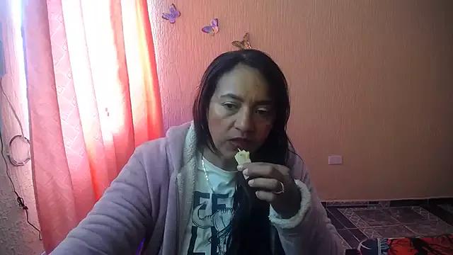 Freechat daleska_ayala_1 on StripChat