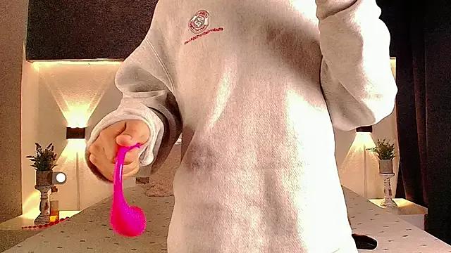 Freechat Dante_bre on StripChat