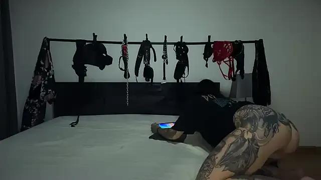 Private darkinkedbabe on StripChat