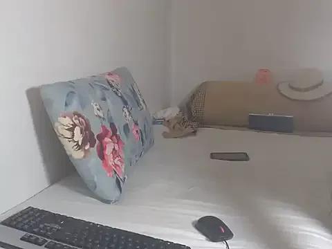 DevineChic on StripChat