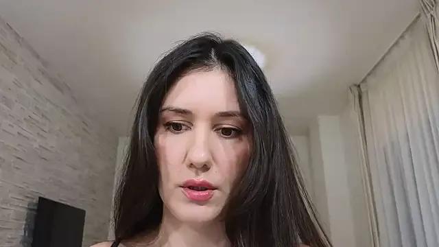 diamond_desiree on StripChat