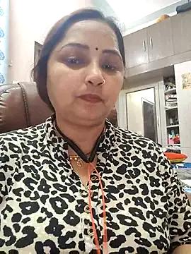 Dianaa9 on StripChat