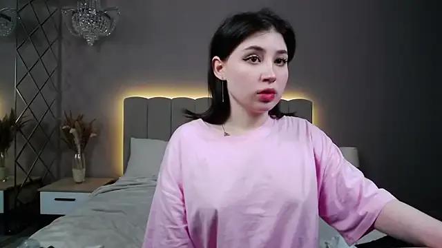 StripChat DianaMello is Freechat DianaMello — look at my ass