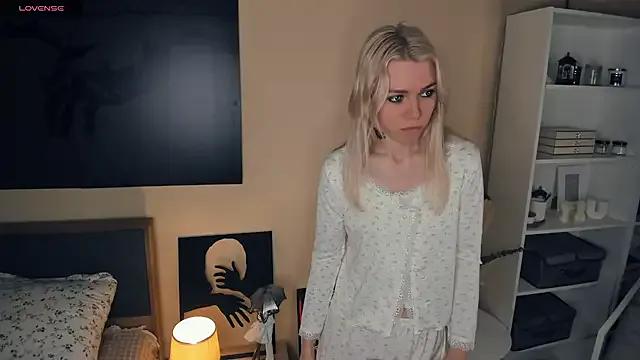 DianeHonnette on StripChat