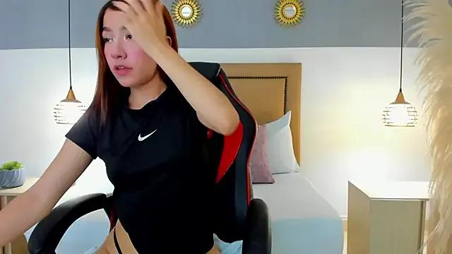 Freechat doll_eyees_ on StripChat