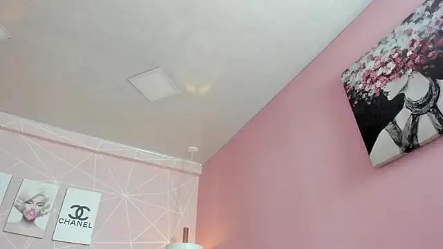 dolly_zoe on StripChat