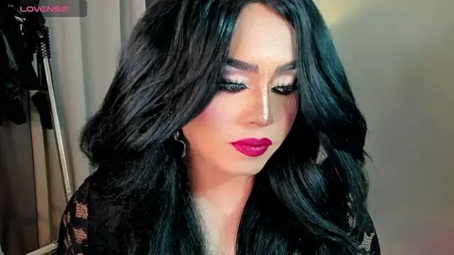 DominaAurumXXX on StripChat