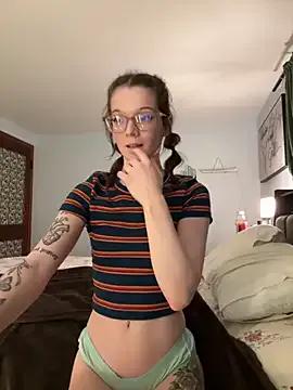 dreamteemergirl — Take off panties+close up