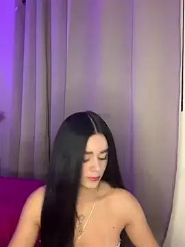 Dulcekitty__ on StripChat