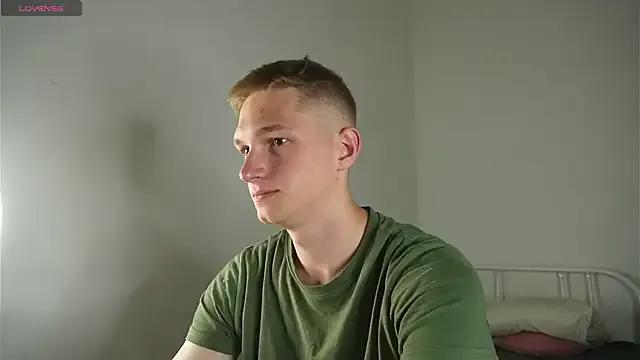 dustyn_fox on StripChat