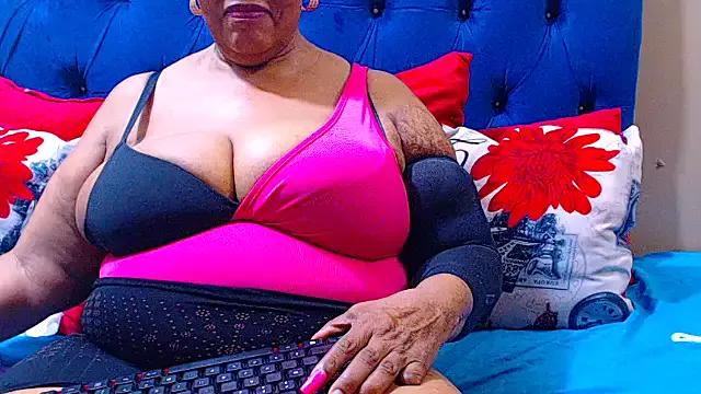 ebonycandy10 on StripChat