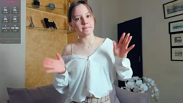 EdinaCordner on StripChat