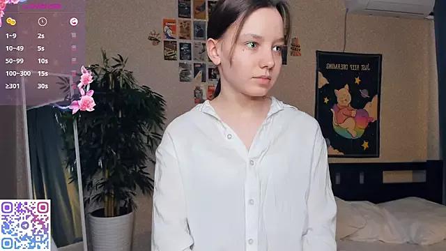 EdinaCordner on StripChat