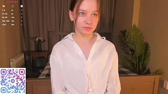 EdinaCordner on StripChat