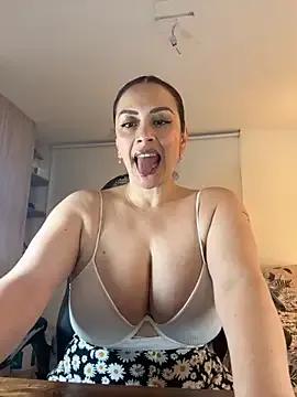 Elizabeth_Dupont on StripChat